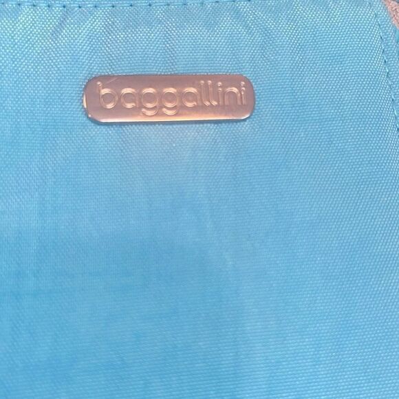 Baggallini canvas zippered wristlet - Picture 5 of 6